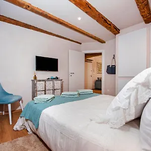 Appartamento Casa De Amicis, Rovigno